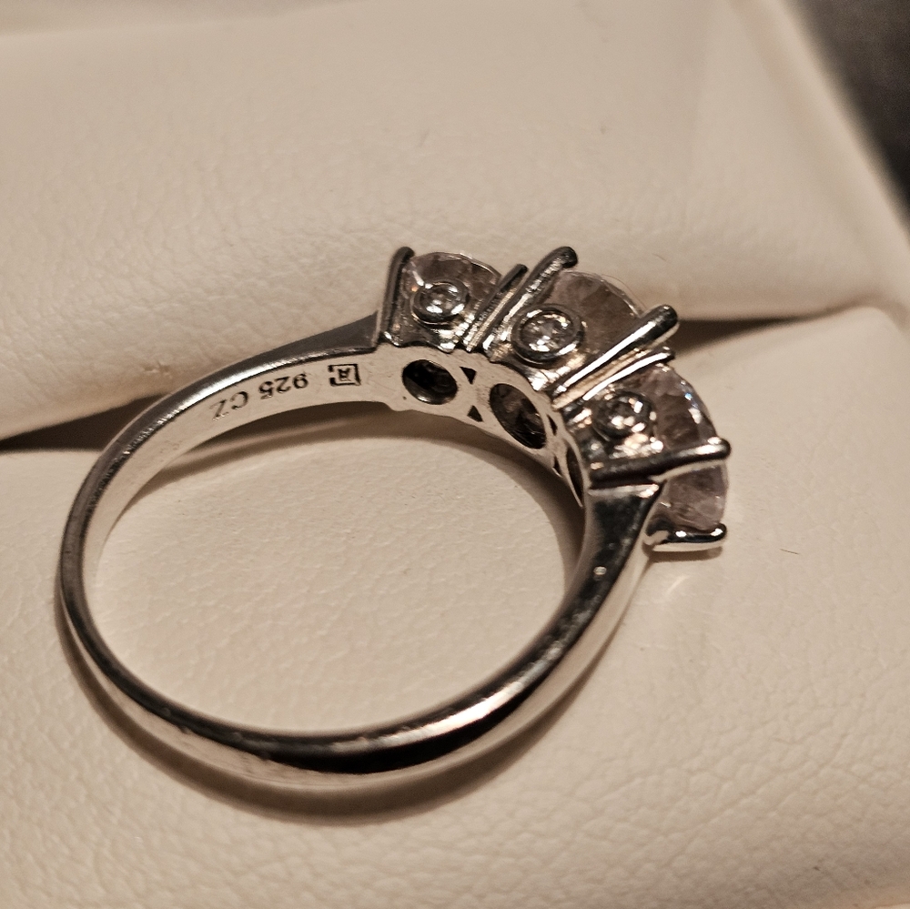 Sterling Ring - Picture 4 of 8